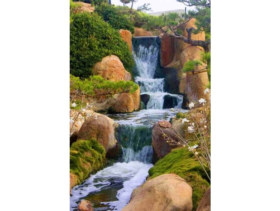 Aquacalix Peyzaj Biyolojik gölet havuz kurulumları, tasarımsal behçe düzenlemeleri, Yapay Şelale tasarım ve kurulumları, Süs havuzu yapımı ve kurulumu konus